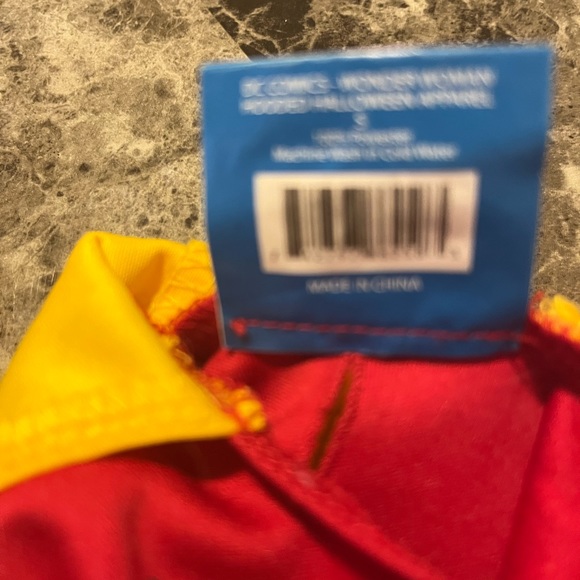 Dog Wonder Woman Costume size small - Picture 4 of 5